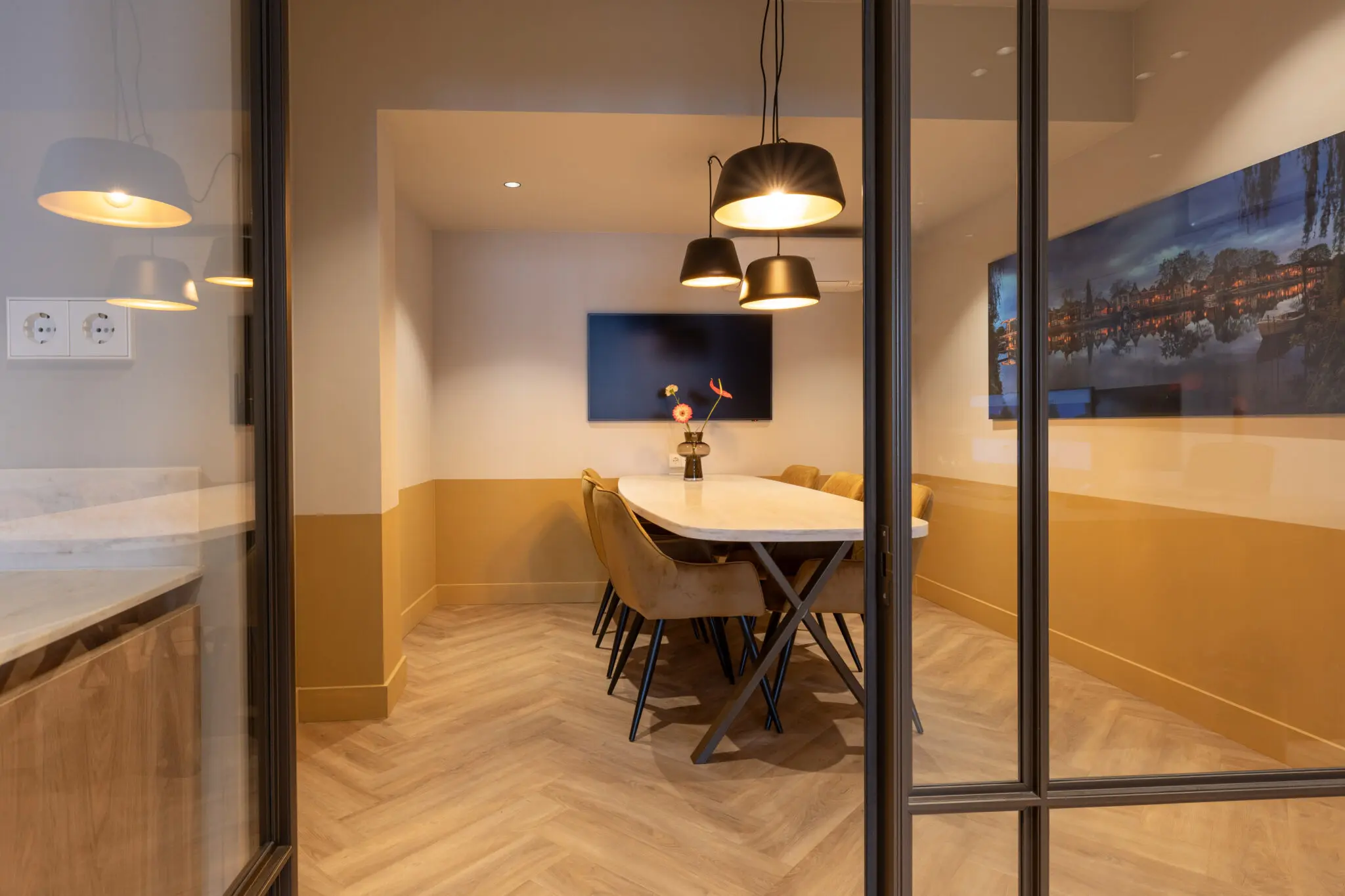 De spreekkamer in ons kantoor in Weesp